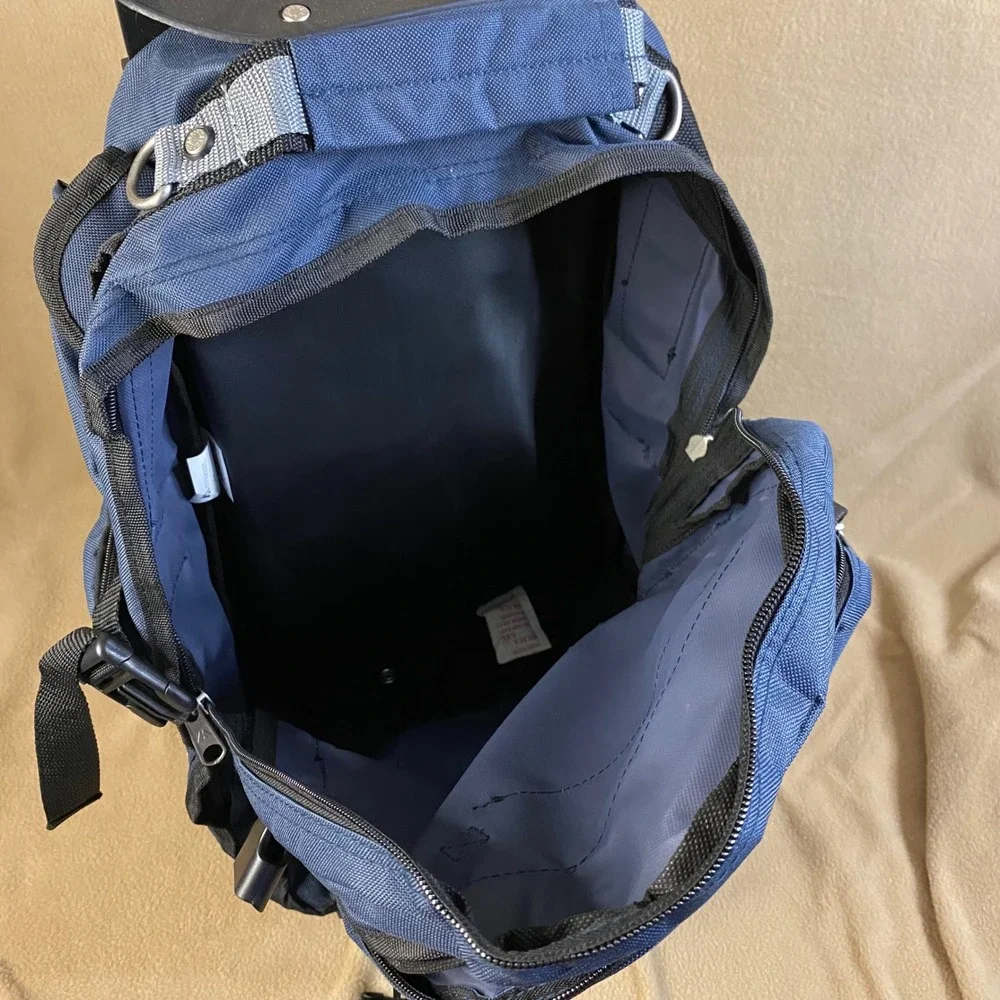 Everest Rolling Backpack Wheeled CarryOn Luggage Travel School Bag Navy Blue EUC - Picture 10 of 10